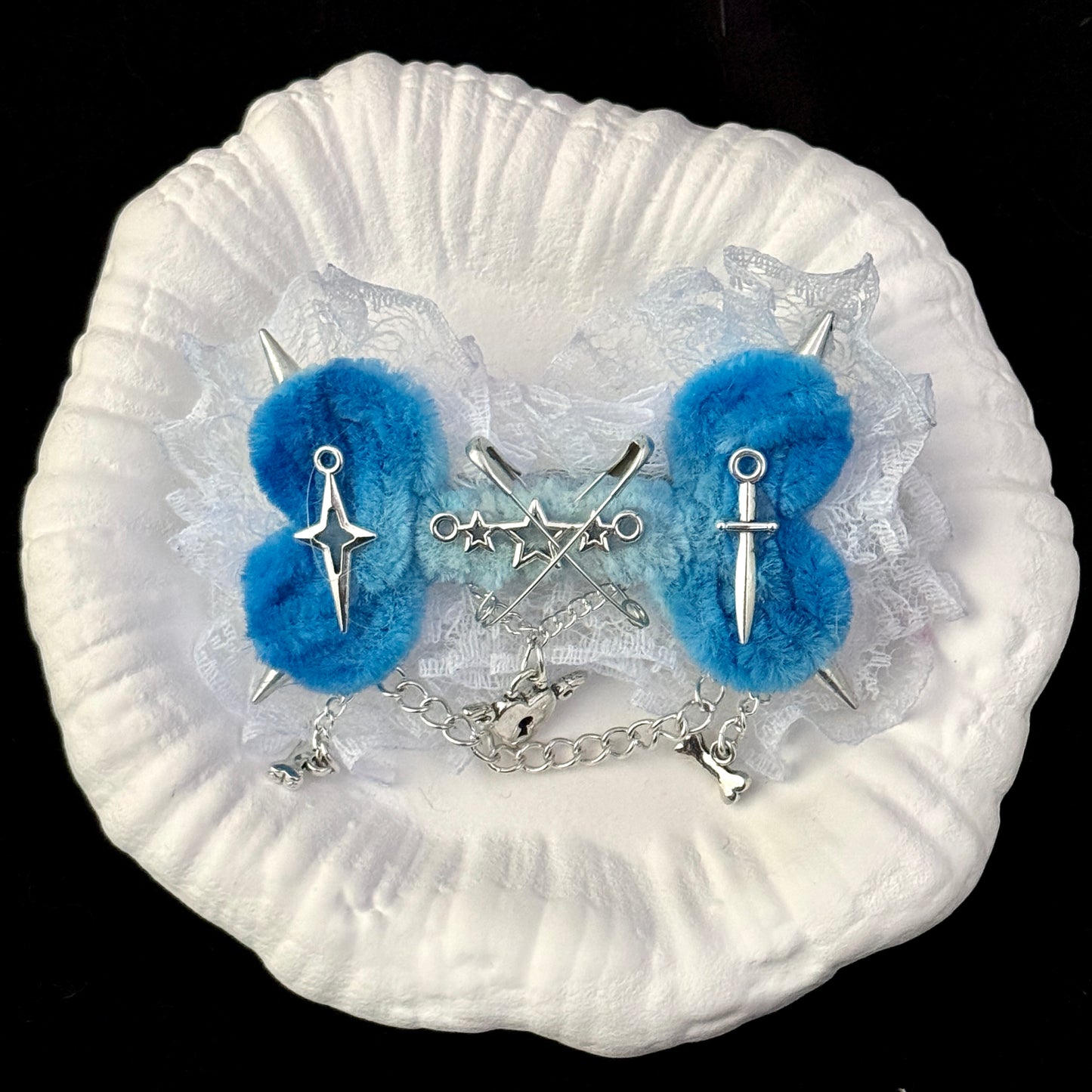 LACE BOW HAIR CLIP IN BLUE AEGIS