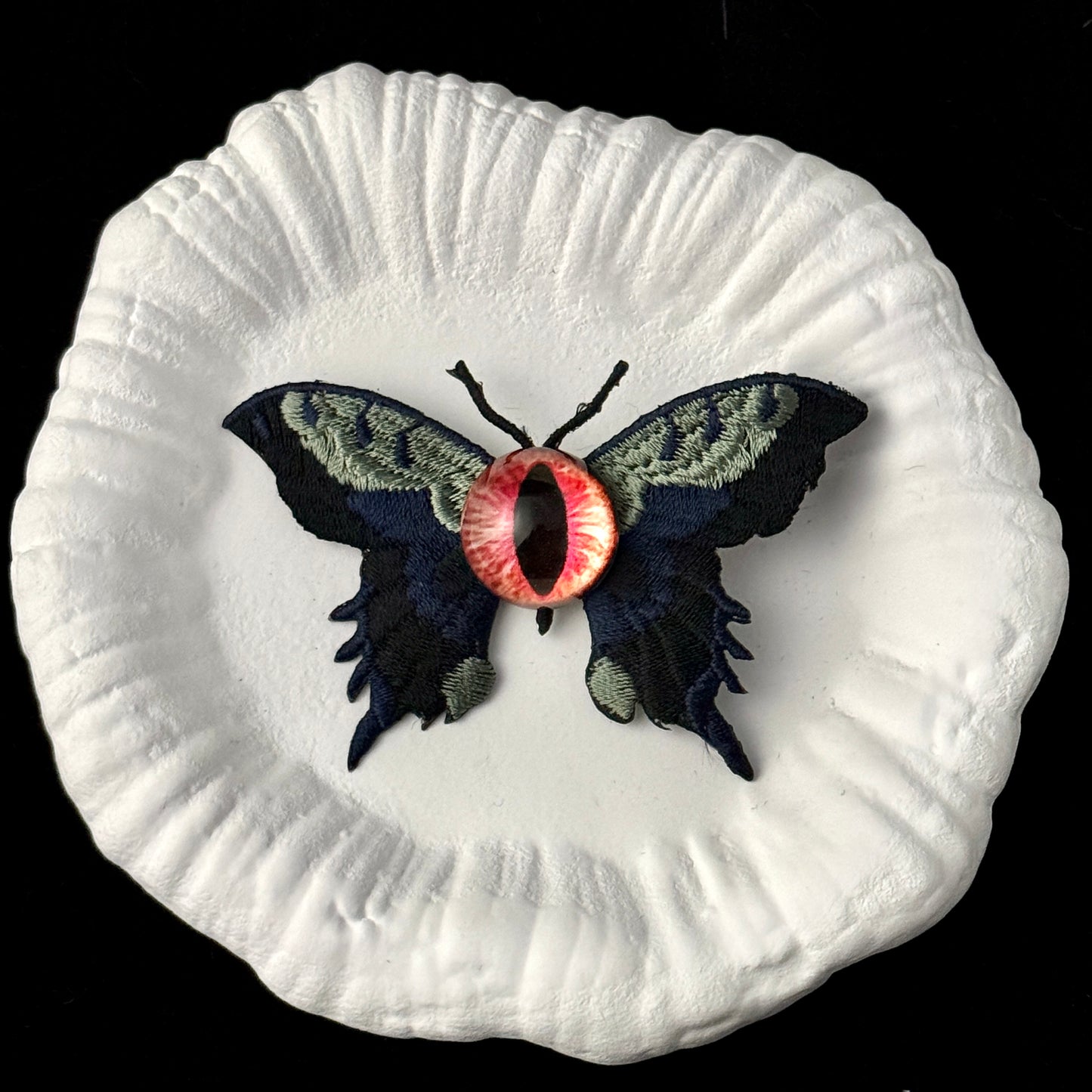 MYSTICAL BUTTERFLY HAIR CLIP WITH DEVIL EYEBALL DESIGN